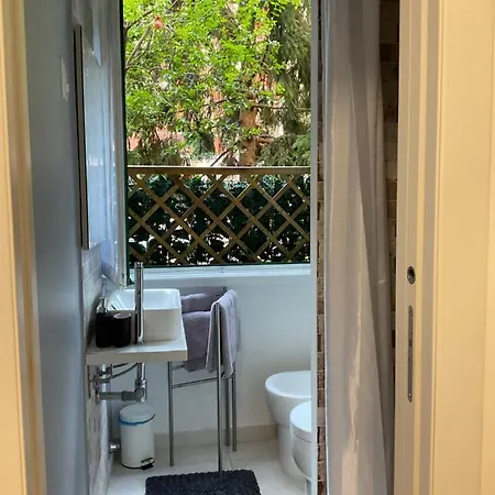 25 - Near Metro M3 * Milan