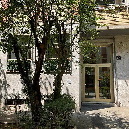 25 - Near Metro M3 Милан