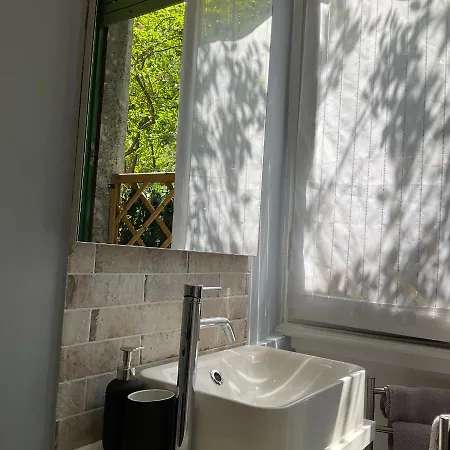25 - Near Metro M3 * Milan