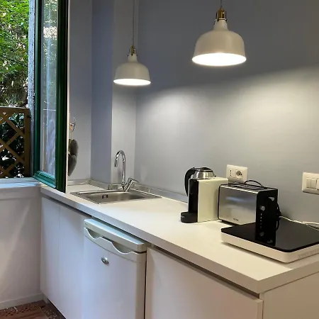 Apartment 25 - Near Metro M3