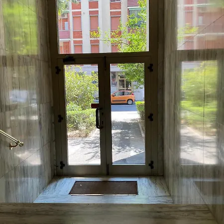 25 - Near Metro M3 Apartment Milan