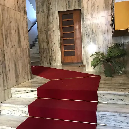 25 - Near Metro M3 * Milan