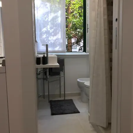 25 - Near Metro M3 * Milan